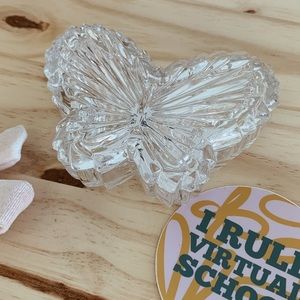 Glass Butterfly Box with Lid 🦋